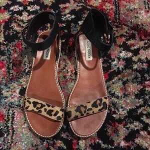 🔴 Steve Madden Flatform Leopard Sandals SZ 8.5